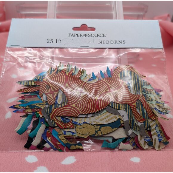PaperSource Unicorns - Picture 1 of 2